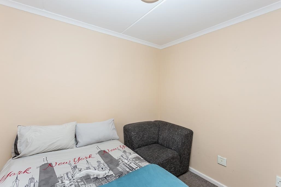 1 Bedroom Property for Sale in Burgundy Estate Western Cape